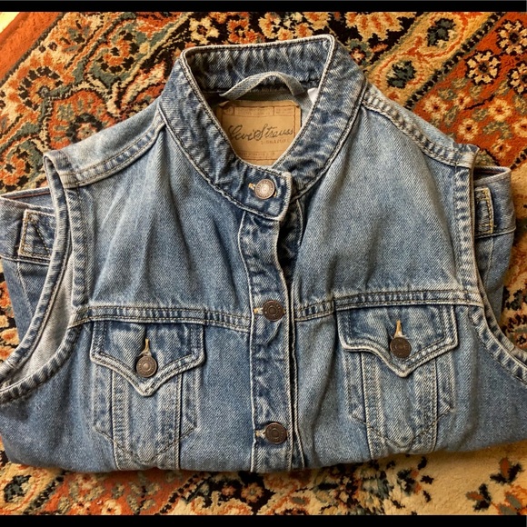 Vintage Levi’s Denim Vest with biker back patch - Picture 2 of 3